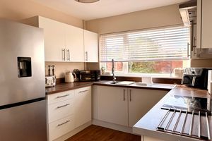 Kitchen- click for photo gallery